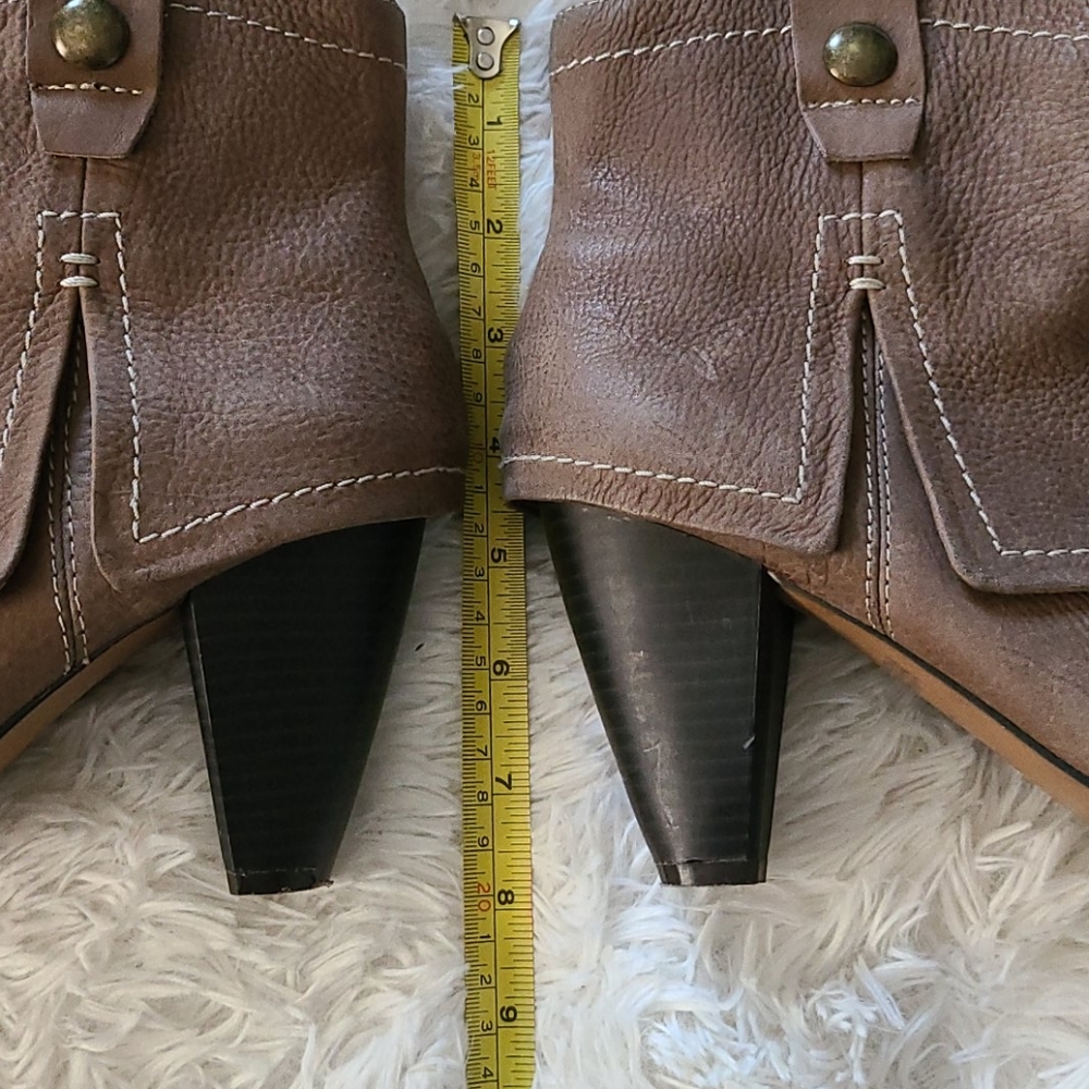 Layered looking Bootie - Picture 6 of 10